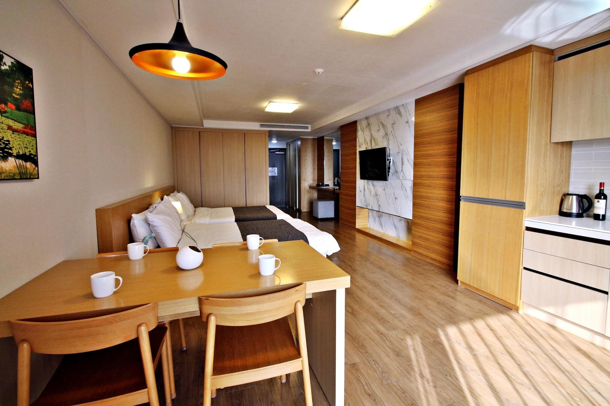 Luceville Seogwipo Exterior foto